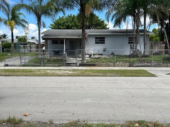 11431 SW 193rd Ter, Miami FL 33157