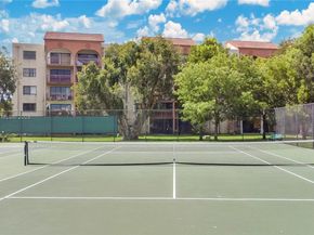 10227 NW 9th St Cir 3043, Miami FL 33172