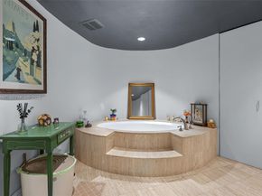 720 NE 69th St 11S, Miami FL 33138