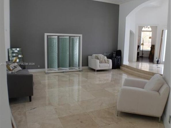 2503 Provence Cir, Weston FL 33327