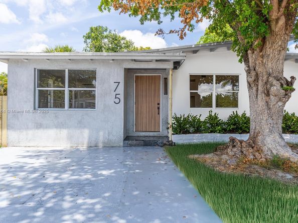75 NW 125th St, North Miami FL 33168