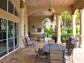 215 SW 117th Ter 14304, Pembroke Pines FL 33025