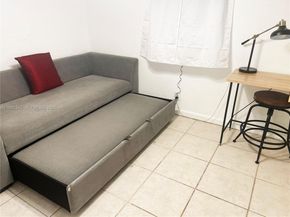 749 NW 43rd St, Oakland Park FL 33309