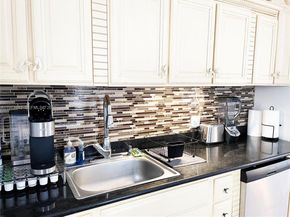749 NW 43rd St, Oakland Park FL 33309