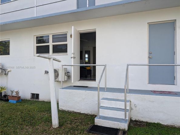 801 Atlantic Shores Blvd 107, Hallandale Beach FL 33009