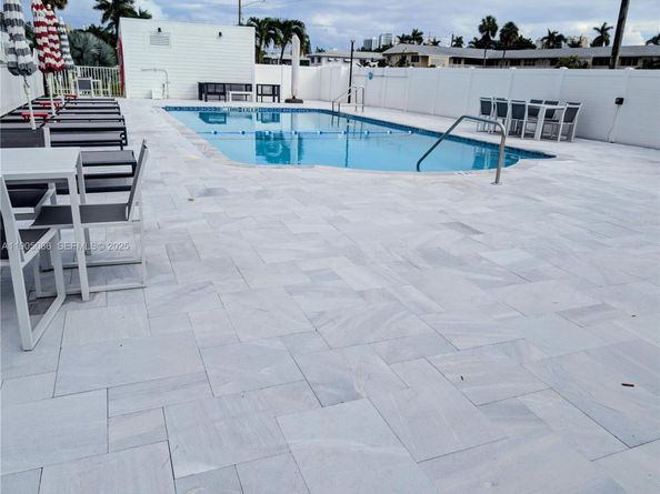 801 Atlantic Shores Blvd 107, Hallandale Beach FL 33009