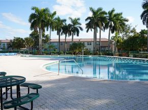 1471 NW 159th Ave, Pembroke Pines FL 33028