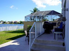 1471 NW 159th Ave, Pembroke Pines FL 33028