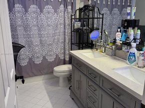 1471 NW 159th Ave, Pembroke Pines FL 33028