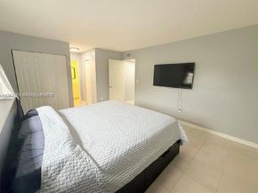 8931 N New River Canal Rd 4C, Plantation FL 33324