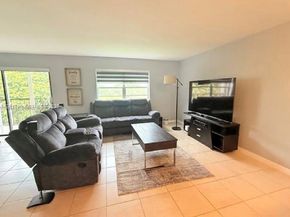 8931 N New River Canal Rd 4C, Plantation FL 33324