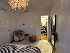 4812 Pine Tree Dr 204, Miami Beach FL 33140