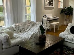 4812 Pine Tree Dr 204, Miami Beach FL 33140