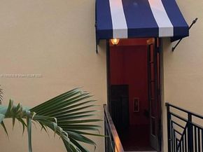 4812 Pine Tree Dr 204, Miami Beach FL 33140