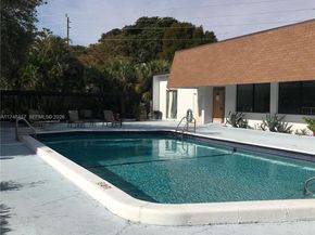 16950 W Dixie Hwy A631 Hwy 631, North Miami Beach FL 33160