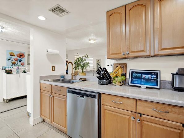 14195 SW 87th St B115, Miami FL 33183