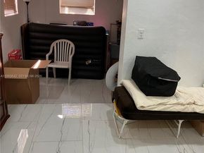 20 NE 215th St, Miami Gardens FL 33179