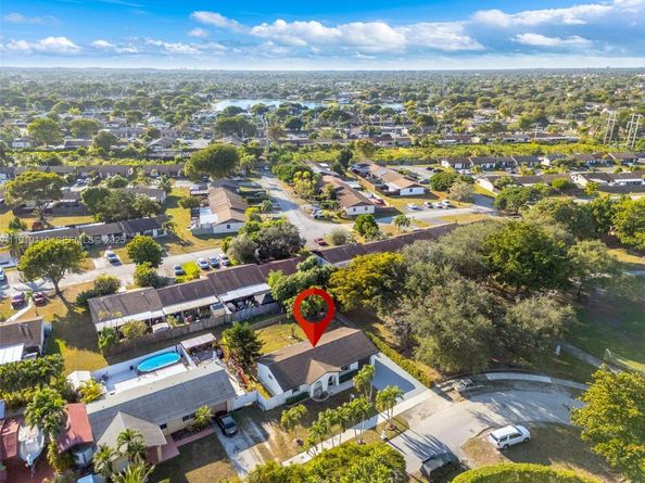 4944 SW 134th Ct, Miami FL 33175