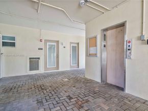 2600 Diana Dr 311, Hallandale Beach FL 33009