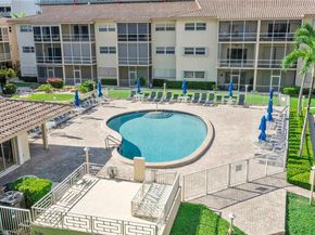 2600 Diana Dr 311, Hallandale Beach FL 33009