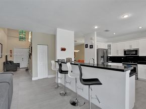 4281 Laurel Ridge Cir, Weston FL 33331