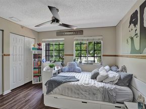 4281 Laurel Ridge Cir, Weston FL 33331