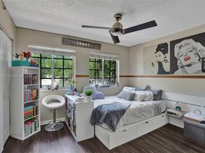 4281 Laurel Ridge Cir, Weston FL 33331