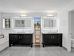 4281 Laurel Ridge Cir, Weston FL 33331