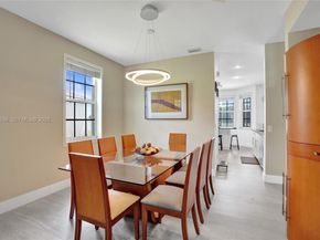 4281 Laurel Ridge Cir, Weston FL 33331