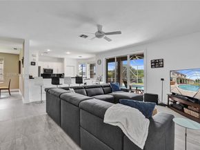4281 Laurel Ridge Cir, Weston FL 33331