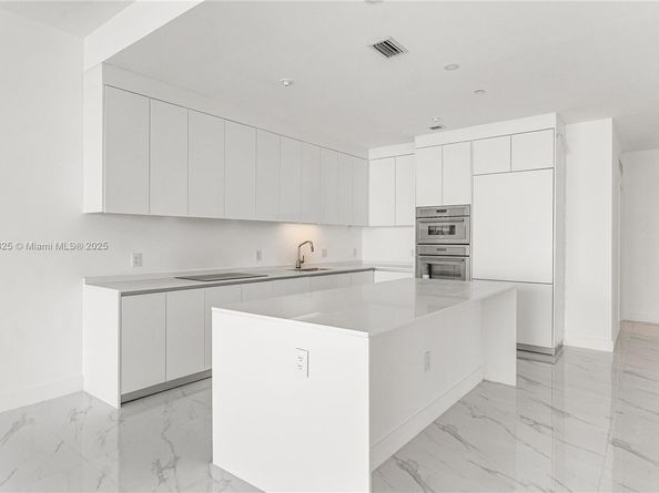 700 NE 24th Street PH5803, Miami FL 33137