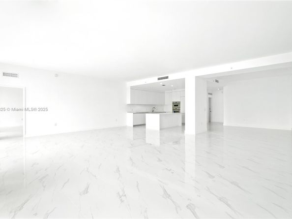 700 NE 24th Street PH5803, Miami FL 33137