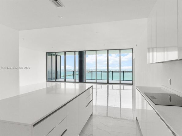 700 NE 24th Street PH5803, Miami FL 33137