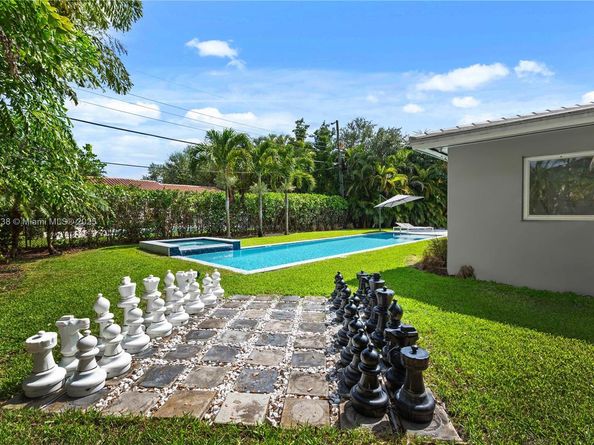 520 Castania Ave, Coral Gables FL 33146