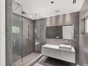 520 Castania Ave, Coral Gables FL 33146