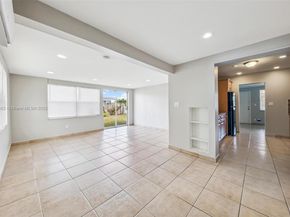 5720 SW 40th Ct, West Park FL 33023