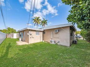5720 SW 40th Ct, West Park FL 33023