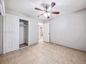 5720 SW 40th Ct, West Park FL 33023