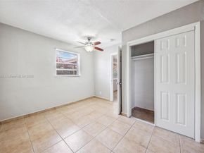 5720 SW 40th Ct, West Park FL 33023
