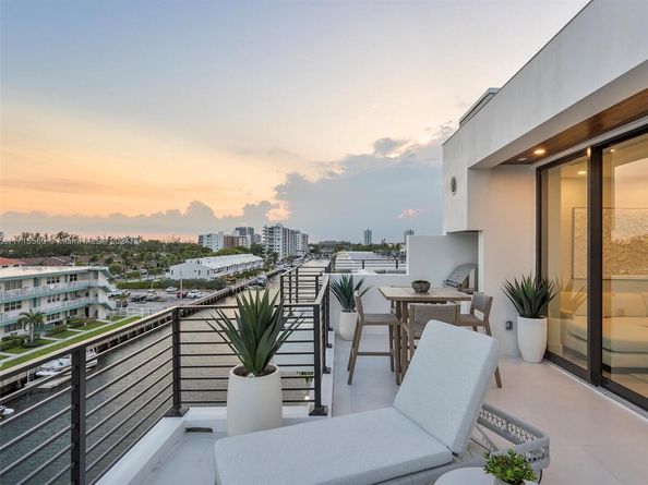 4002 NE 167 St, North Miami Beach FL 33160