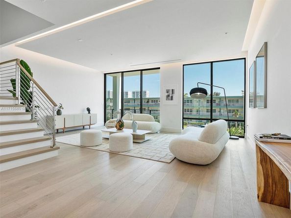 4002 NE 167 St, North Miami Beach FL 33160