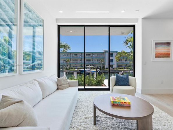 4002 NE 167 St, North Miami Beach FL 33160