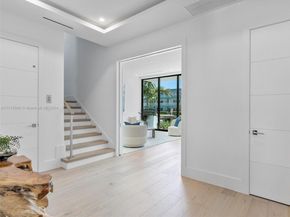 4002 NE 167 St, North Miami Beach FL 33160