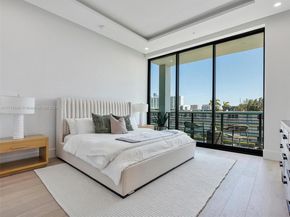 4002 NE 167 St, North Miami Beach FL 33160