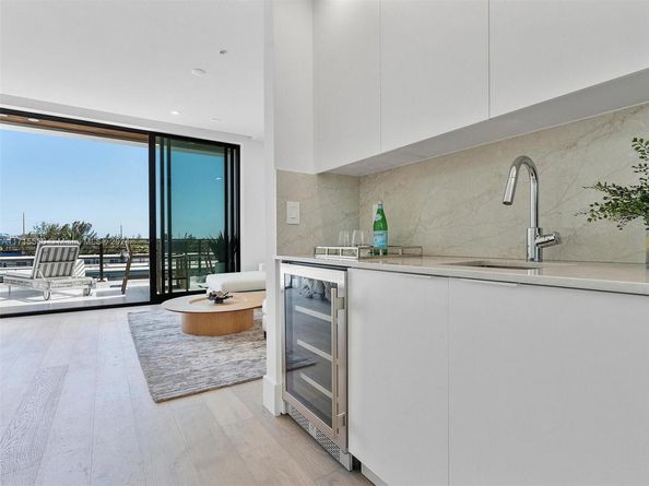 4002 NE 167 St, North Miami Beach FL 33160