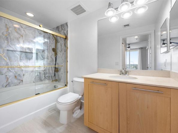 511 SE 5th Ave 2209, Fort Lauderdale FL 33301