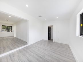 271 NW 143rd St, Miami FL 33168