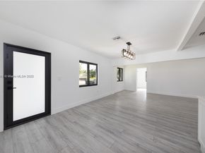 271 NW 143rd St, Miami FL 33168