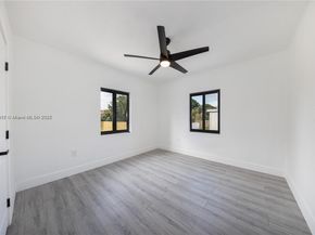 271 NW 143rd St, Miami FL 33168