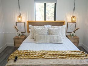 271 NW 143rd St, Miami FL 33168